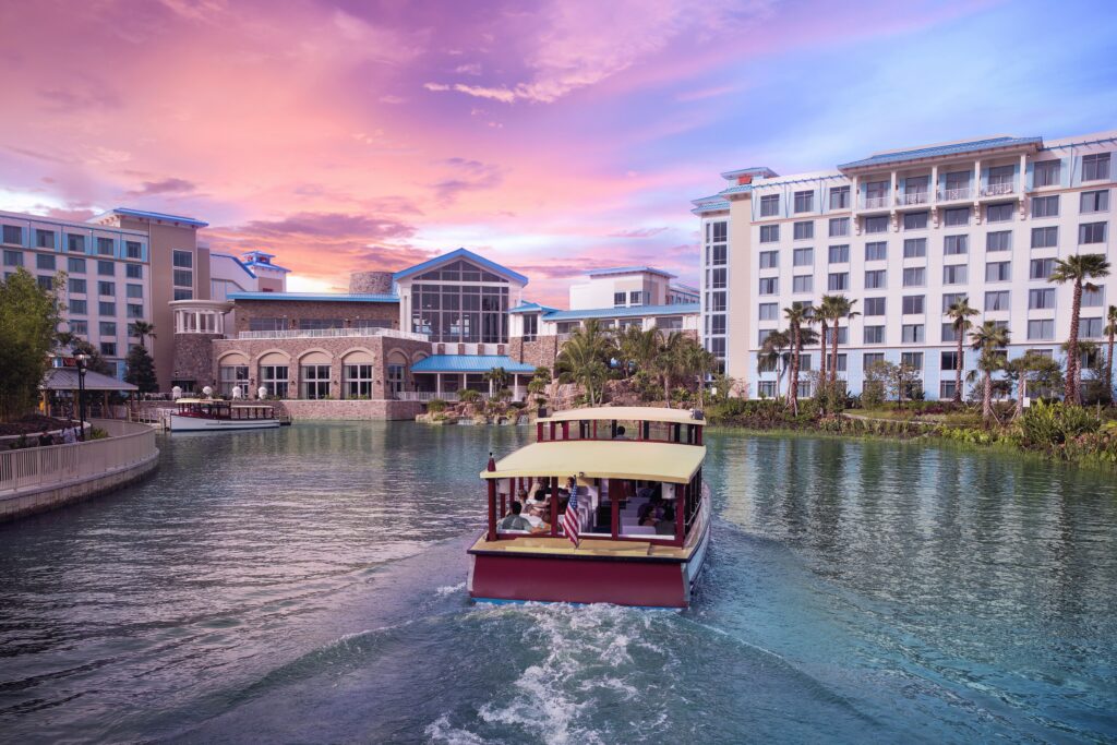 Loews Sapphire Falls Resort at Universal Orlando